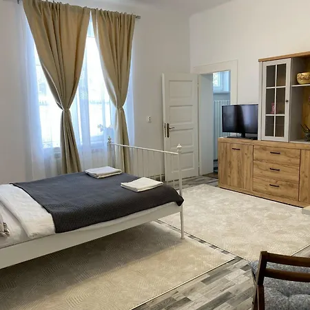 Castanilor 12-parking Included