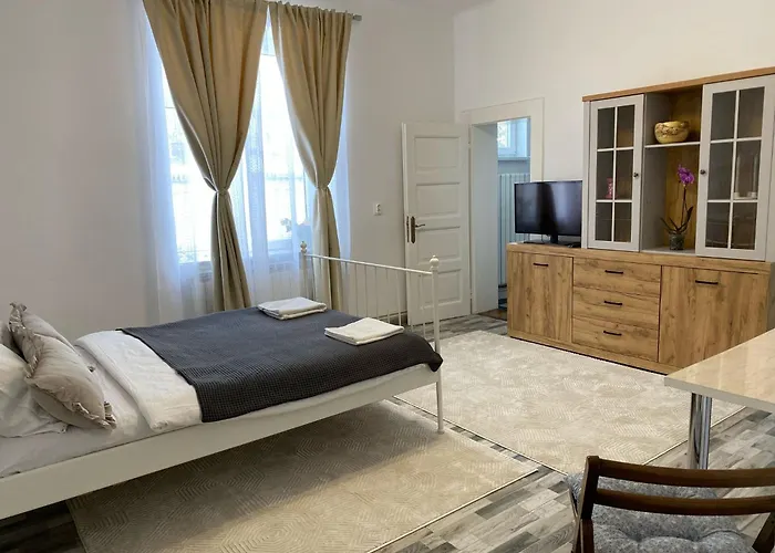 Castanilor 12-parking Included